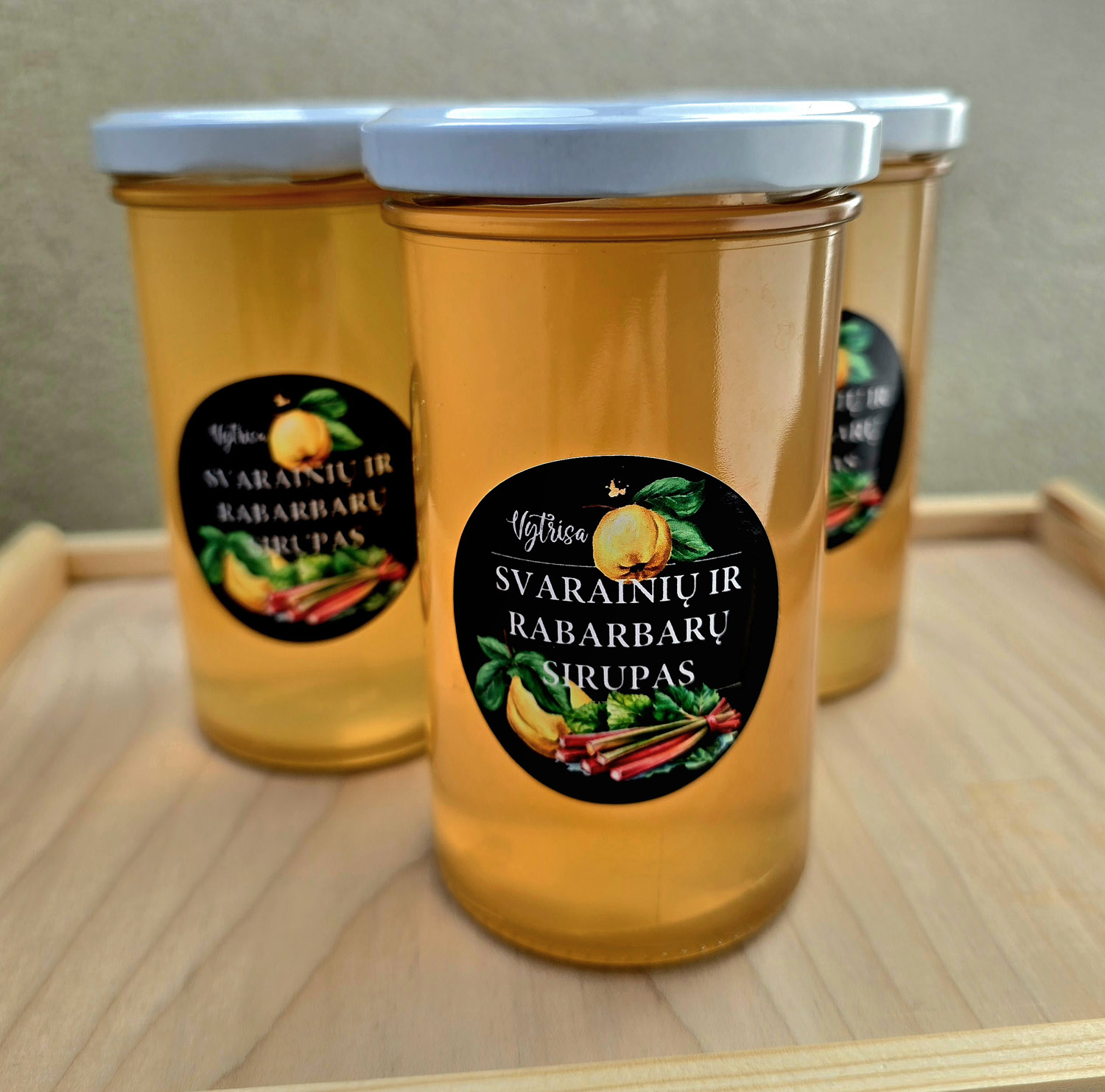 Svarainių ir rabarbarų sirupas 277ml